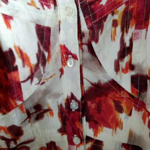 Floral Button Down Cami - Picture 4 of 4